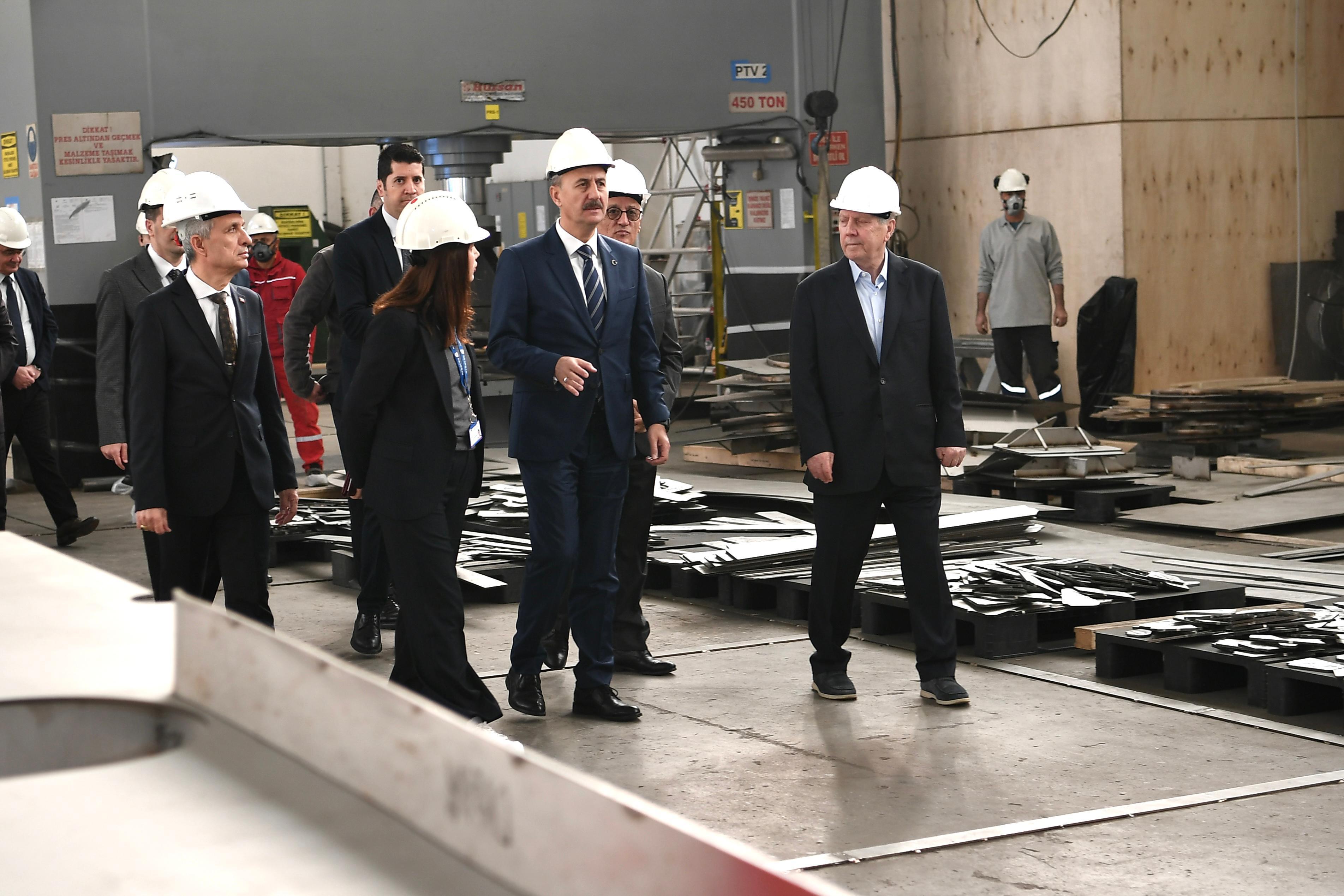 I S T A N B U L S A V U N M A S A N A Y I B A S K A N I G O R G U N 1018021 302027