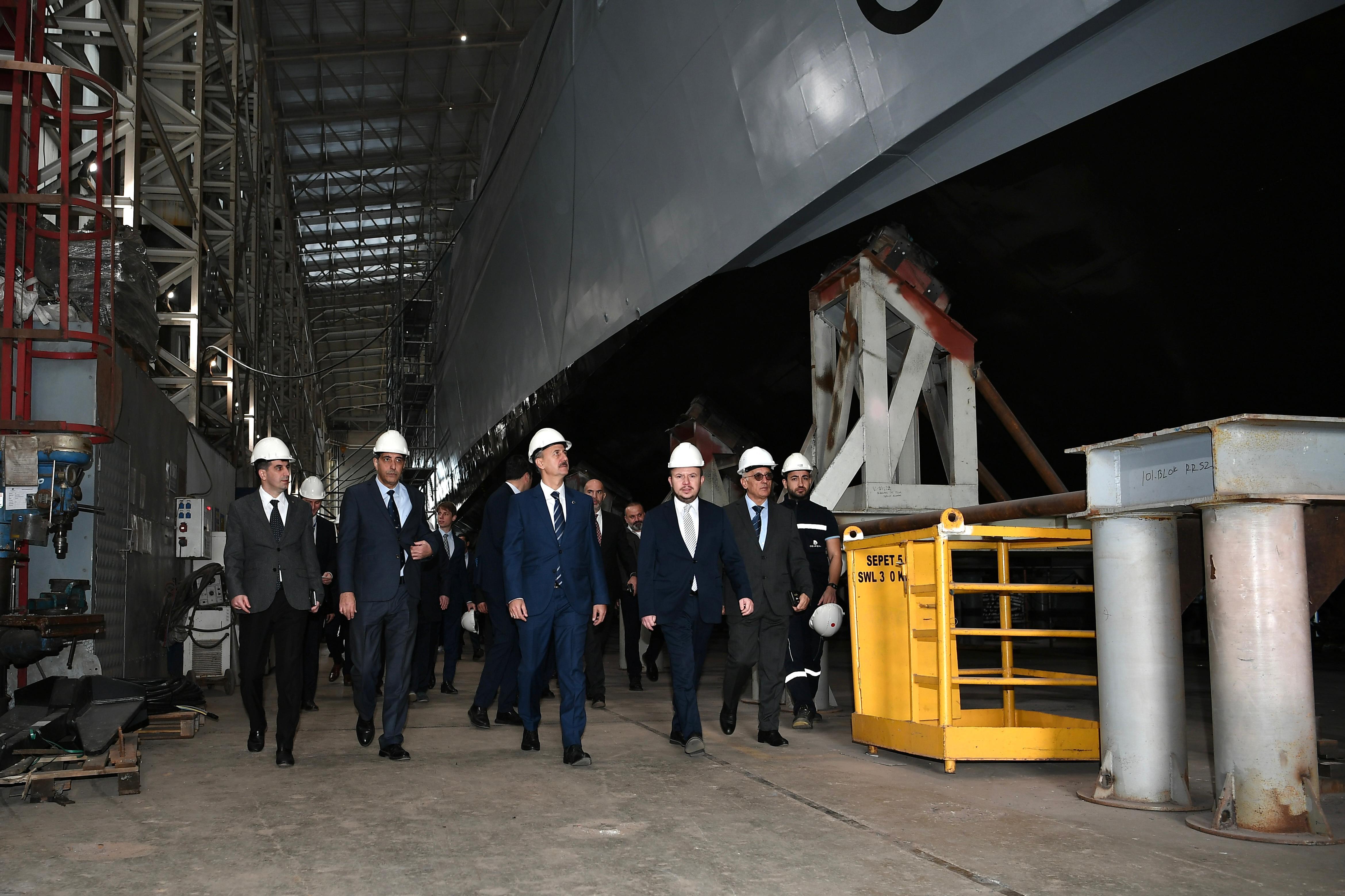 I S T A N B U L S A V U N M A S A N A Y I B A S K A N I G O R G U N 1018024 302027