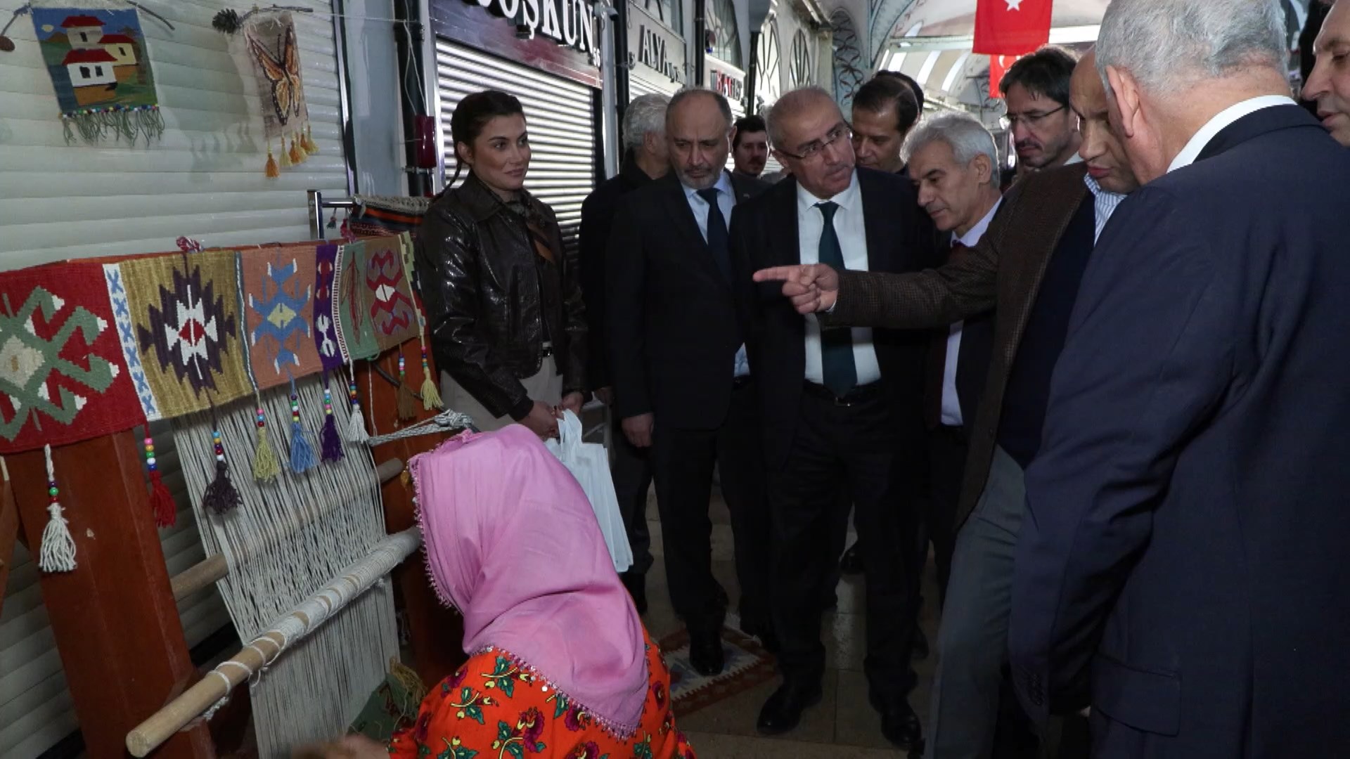 I S T A N B U L T U R K I Y E N I N I L K H A L I B A Y R A M I 1040725 308835