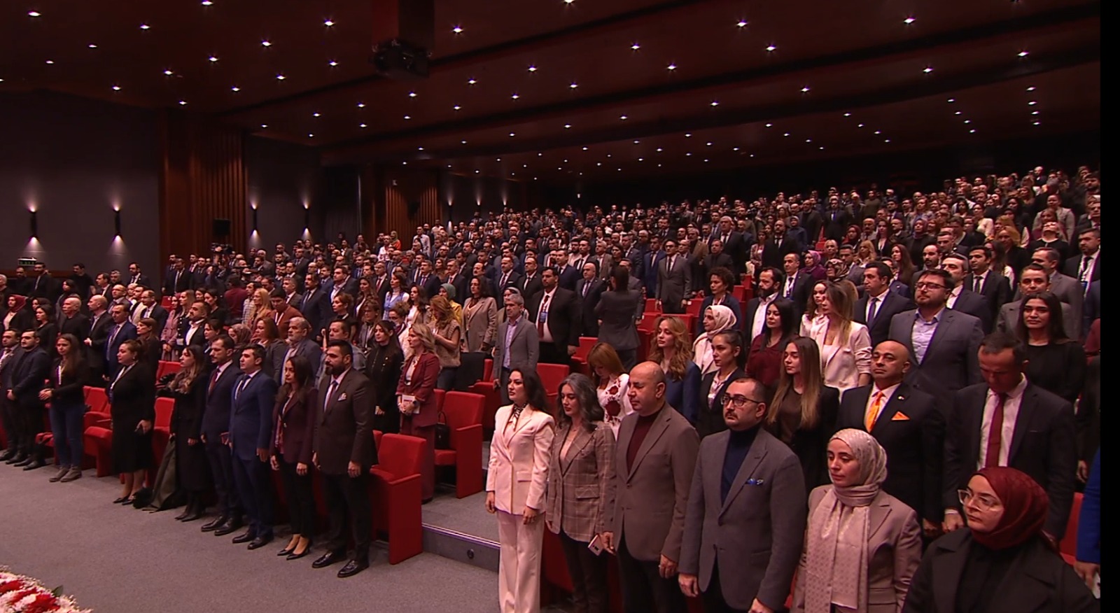 I L E T I S I M B A S K A N I D U R A N A F E T H A B E R C I L I G I 1043243 309578