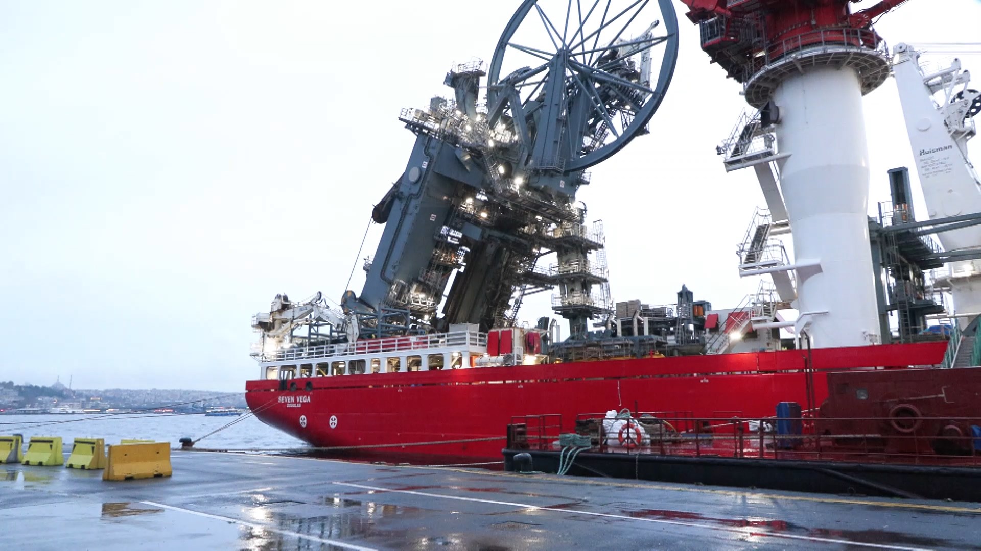 I S T A N B U L B A K A N B A Y R A K T A R H E D E F I M I Z 4 1041376 309008