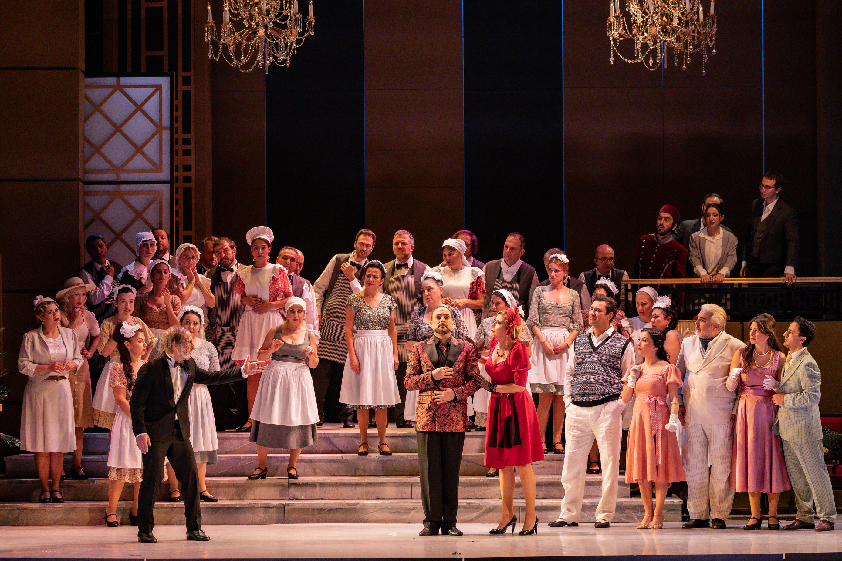 I S T A N B U L D E L I D O L U O P E R E T I S E Y I R C I Y I 1062746 315348