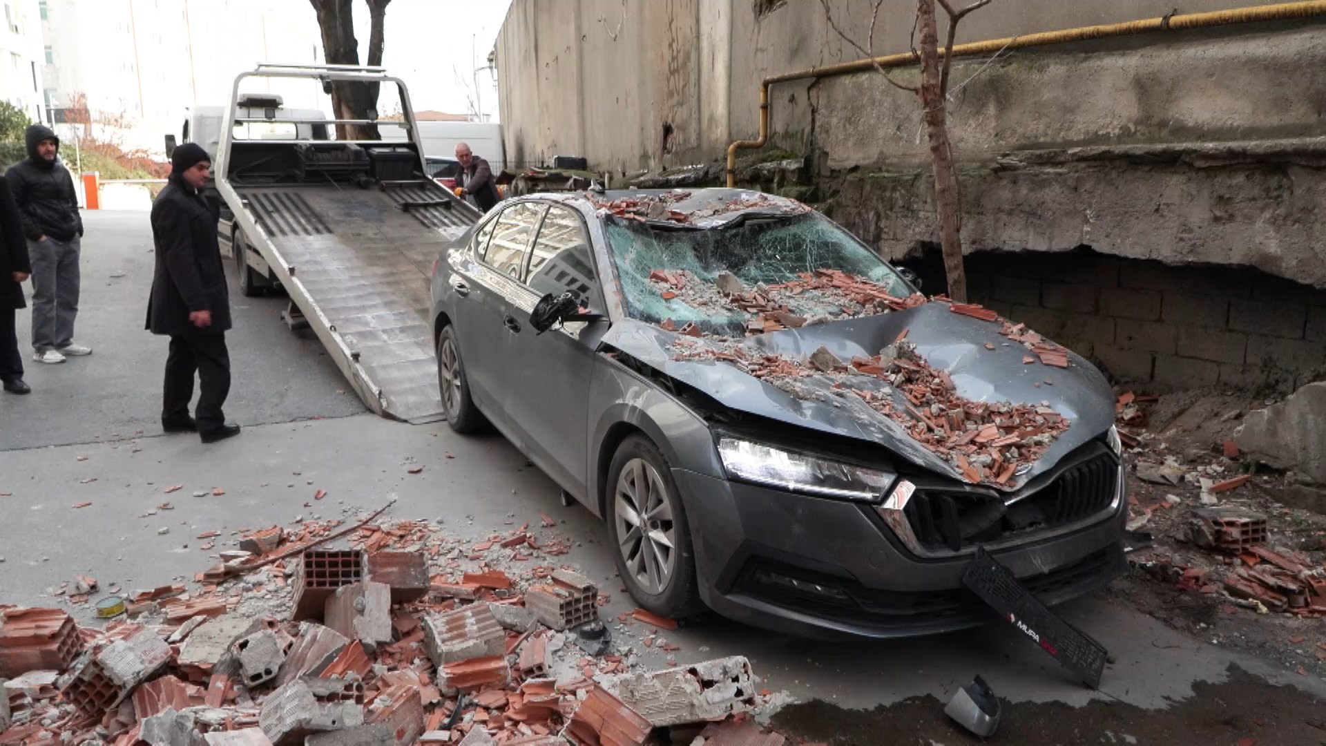 I S T A N B U L E Y U P S U L T A N D A Y I K I M A S A M A S I N 1088722 323166