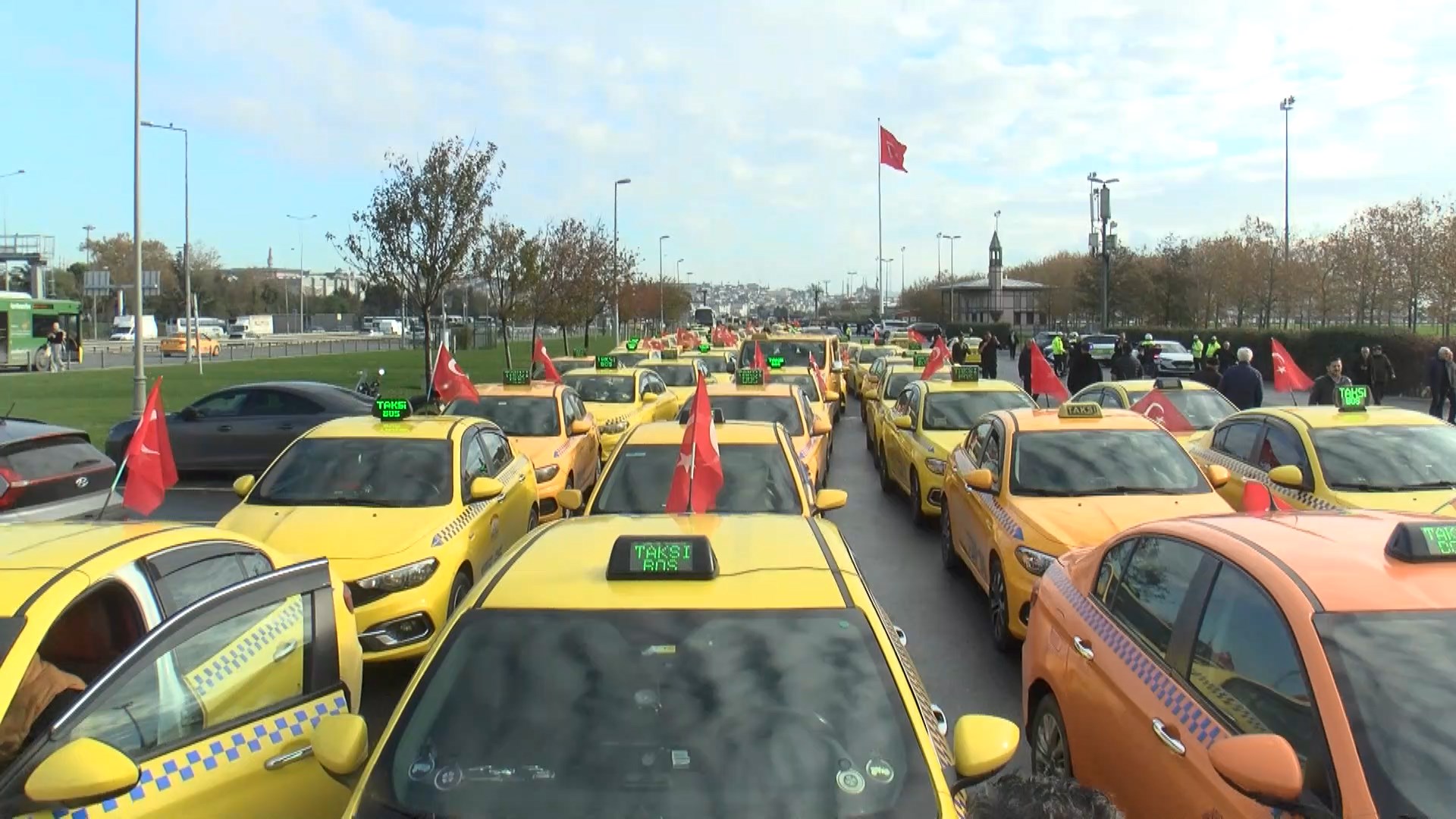 I S T A N B U L I S T A N B U L D A T A K S I C I L E R D E N K O R S 1061623 315089