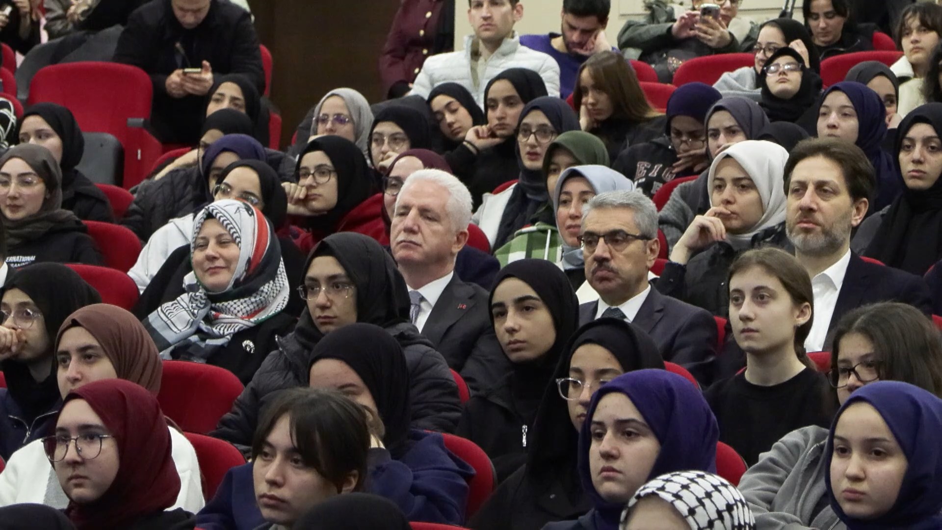 I S T A N B U L V A L I D A V U T G U L H A K I K A T T E N Y A N 1076515 319401