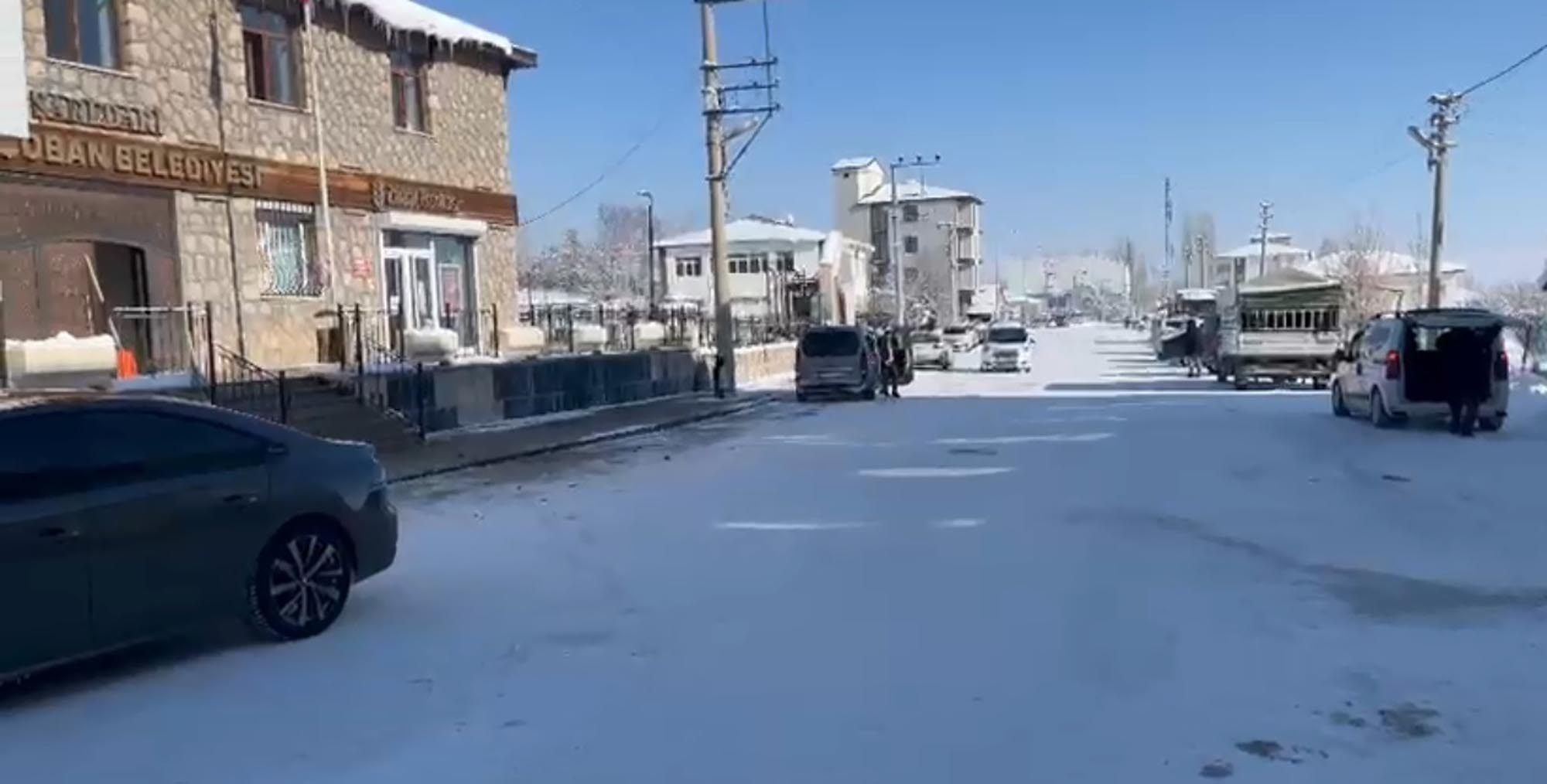 T U R K I Y E N I N E N S O G U K Y E R I E K S I 303 D E R 1088115 322986