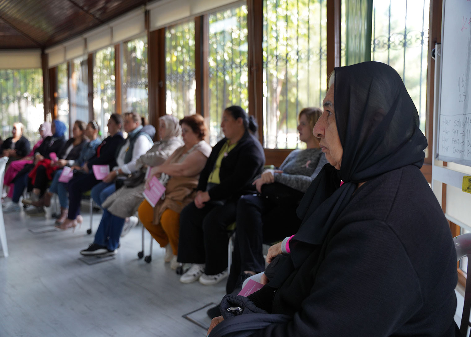 T U Z L A B E L E D I Y E S I’ N D E N 2025’ T E K A D I N V E A 1088359 323047