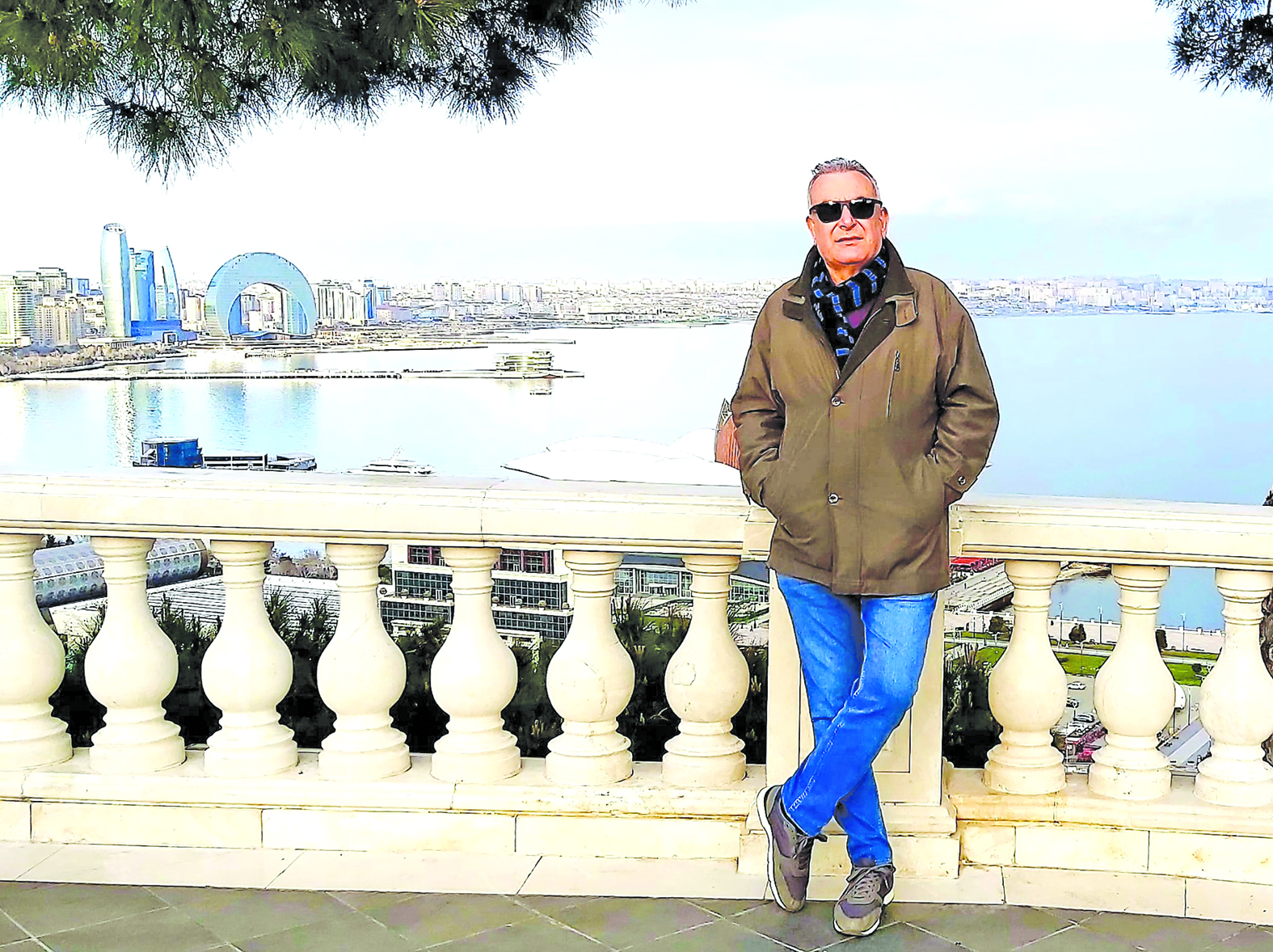 1 Baku╠Ê S╠Ğehir Manzaras─▒