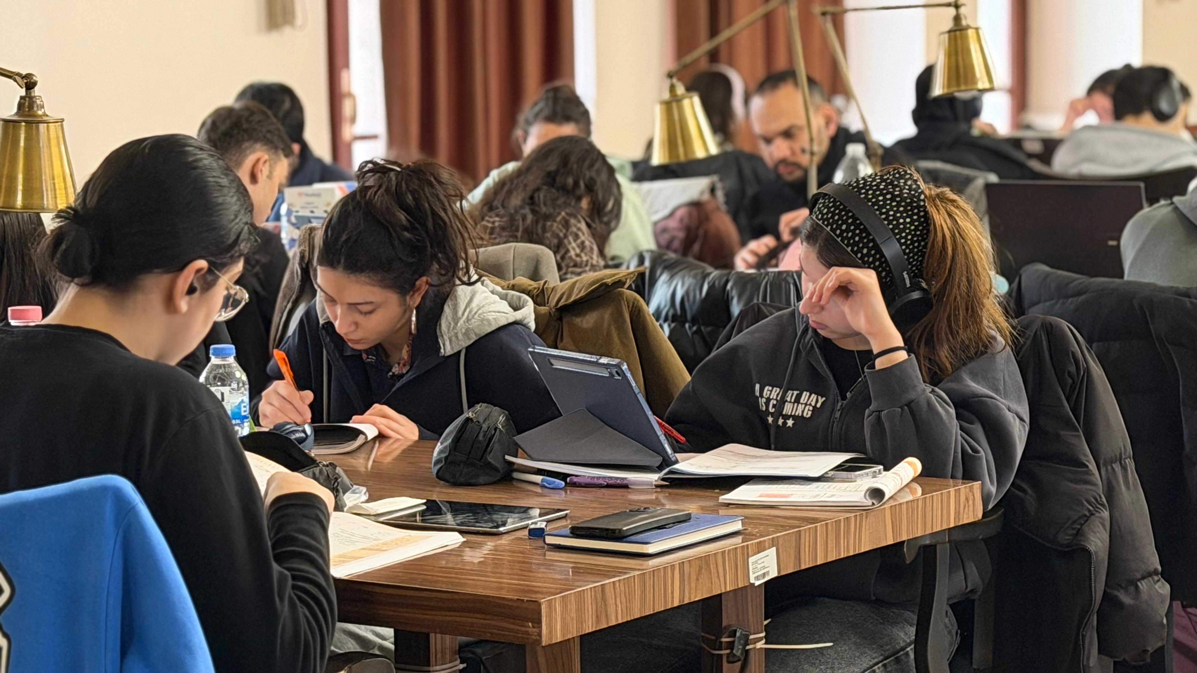 2025 T E H A L K K U T U P H A N E L E R I N I 39 M I L Y O N D A 1141058 338823