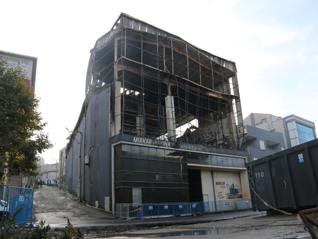 7 K I S I N I N O L D U G U K O Z M E T I K F A B R I K A S I Y A N G 1096813 325574