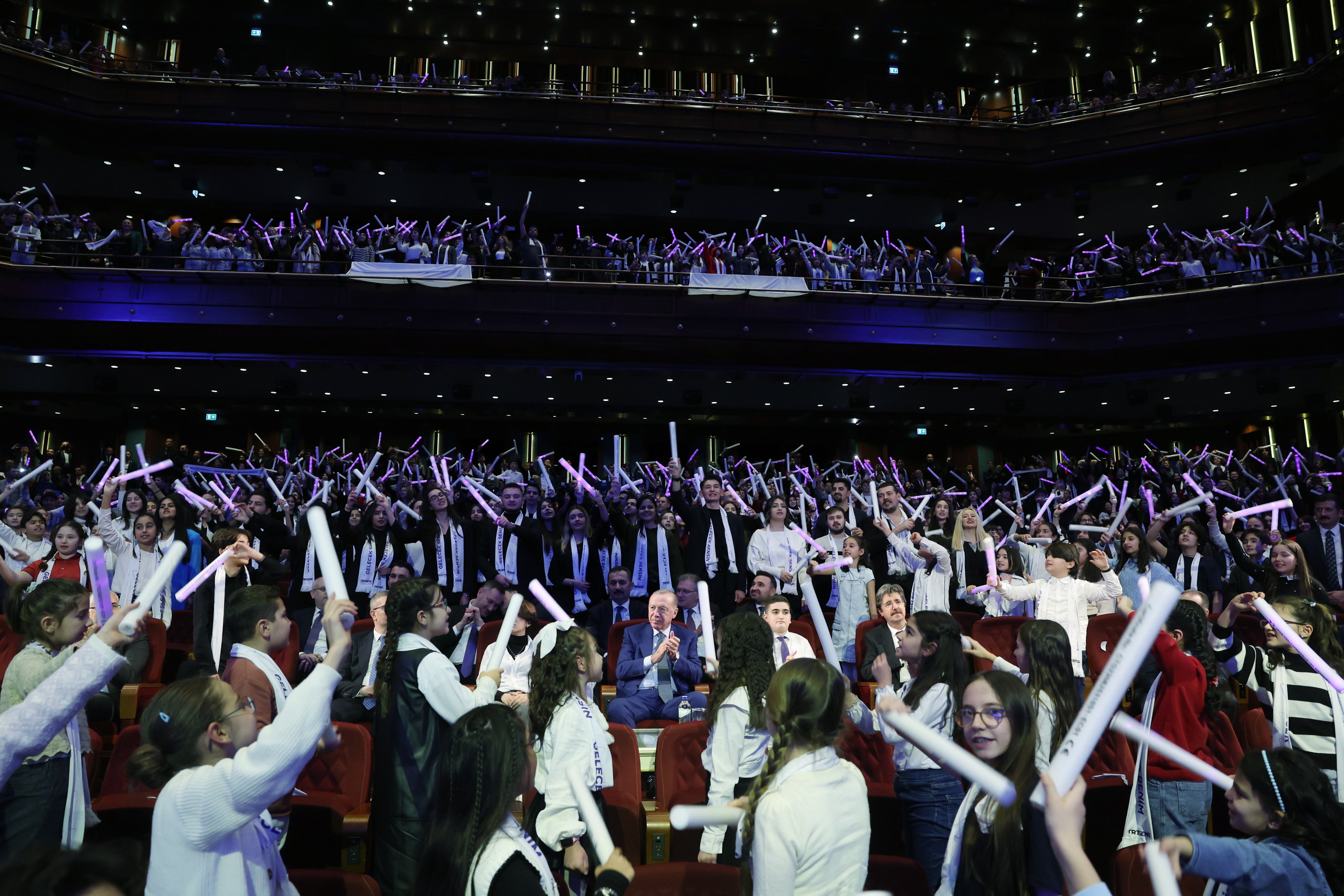 C U M H U R B A S K A N I E R D O G A N V A T A N D A S I M I Z K I S I 1117118 331689