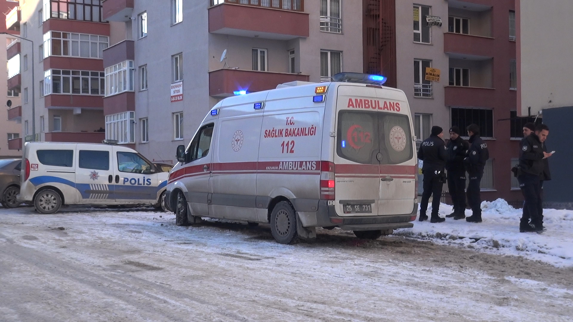 E V D E N ‘ B E B E K A G L A M A S E S I’ G E L D I H E R K E S 1108986 329219