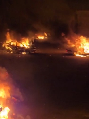 I R A N’ D A P R O T E S T O L A R S U R U Y O R I N T E R N E T E R 1105871 328271