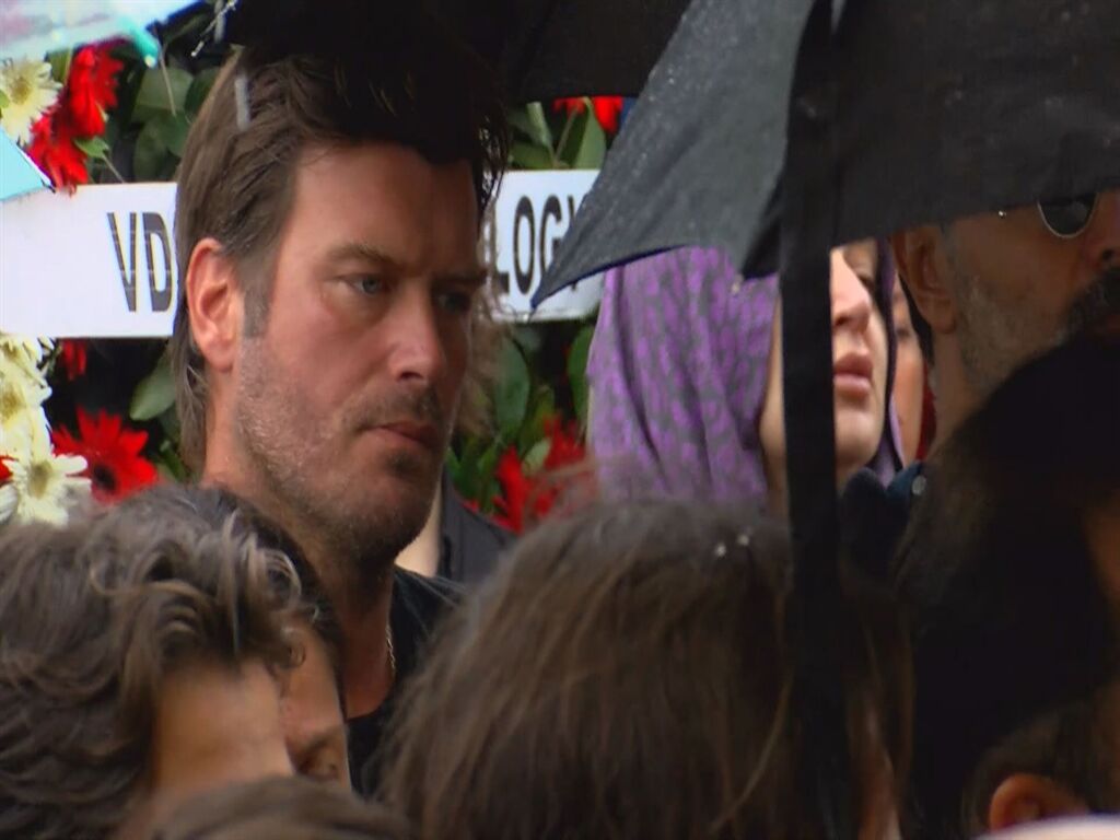 I S I N S A N I Y U K A Y I N O L U M U N E I L I S K I N D A V A D 1093882 324347