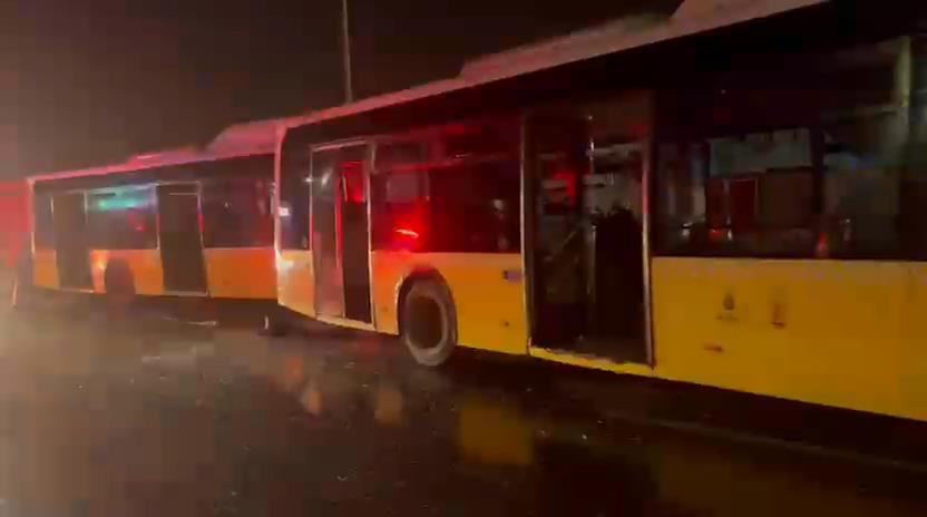 I S T A N B U L B A S A K S E H I R D E 3 I E T T O T O B U S U 1115804 331273