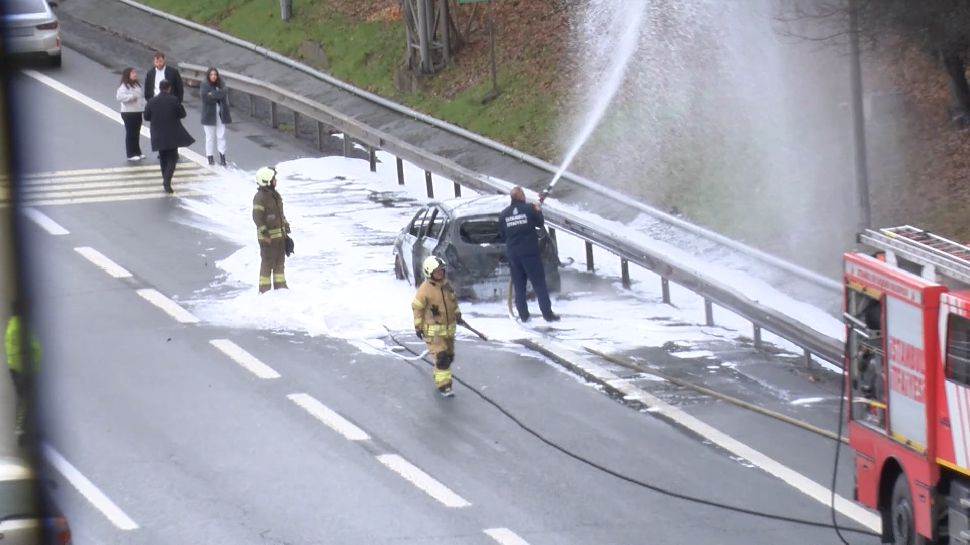 I S T A N B U L B E S I K T A S T E M O T O Y O L U N D A O T O M 1120704 332601