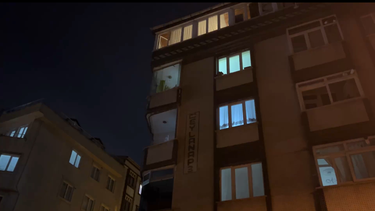 I S T A N B U L B E Y O G L U N D A E V D E T A R T I S T I G I O G L 1139386 338317