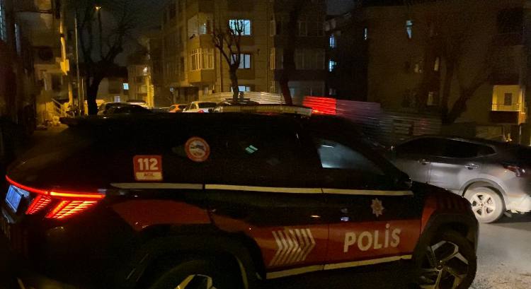 I S T A N B U L G A Z I O S M A N P A S A D A A Y N I A P A R T M A N 1137518 337716