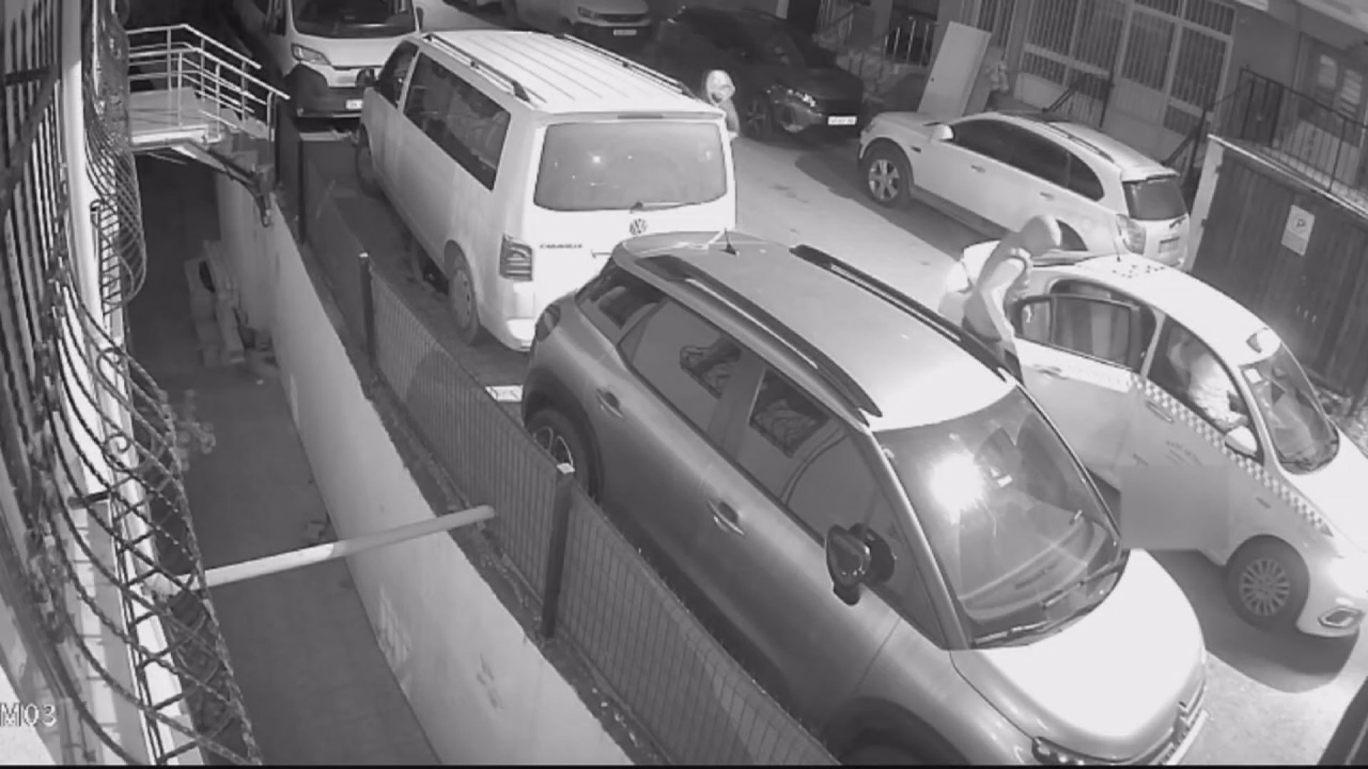 I S T A N B U L I S T A N B U L D A I S Y E R I N I K U R S U N L A 1130009 335533