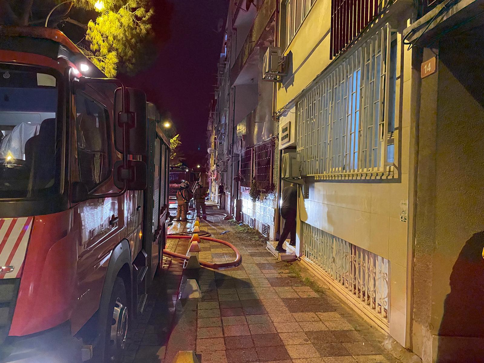 I S T A N B U L K A D I K O Y D E 4 K A T L I B I N A D A Y A N 1114118 330747