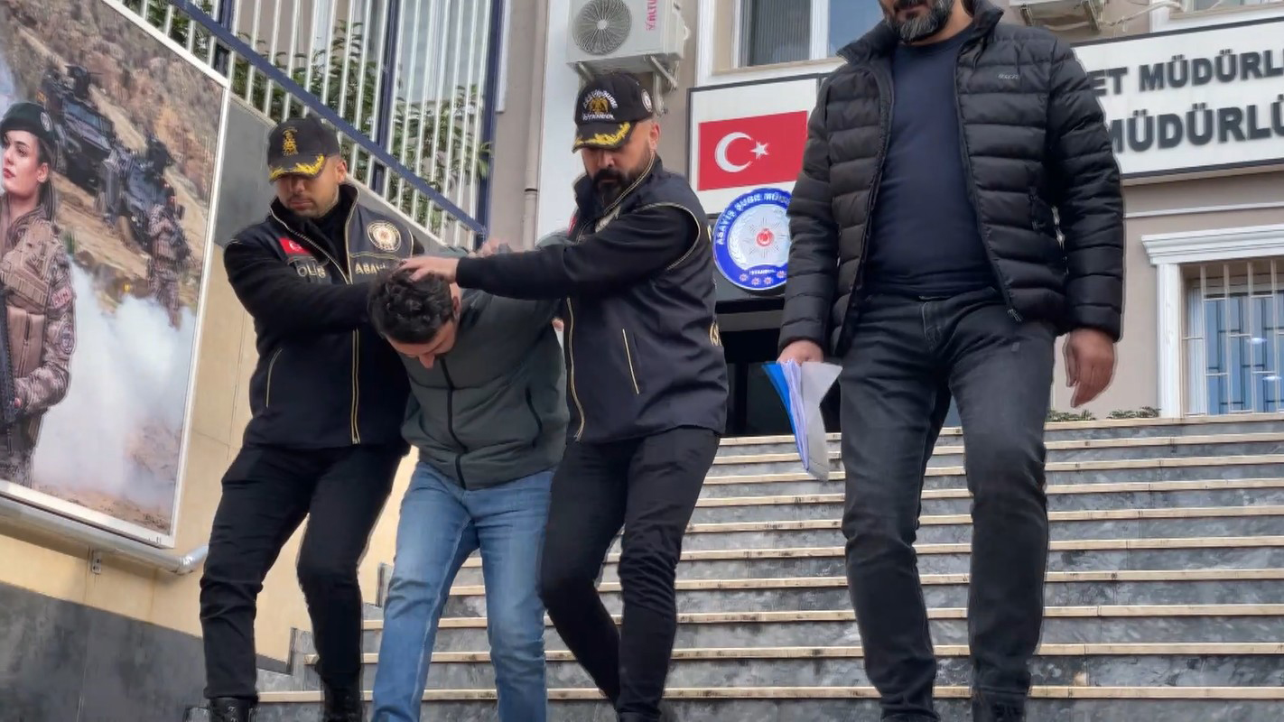 I S T A N B U L K A R T A L D A 7 N C I K A T T A N D U S E R E 1116292 331429