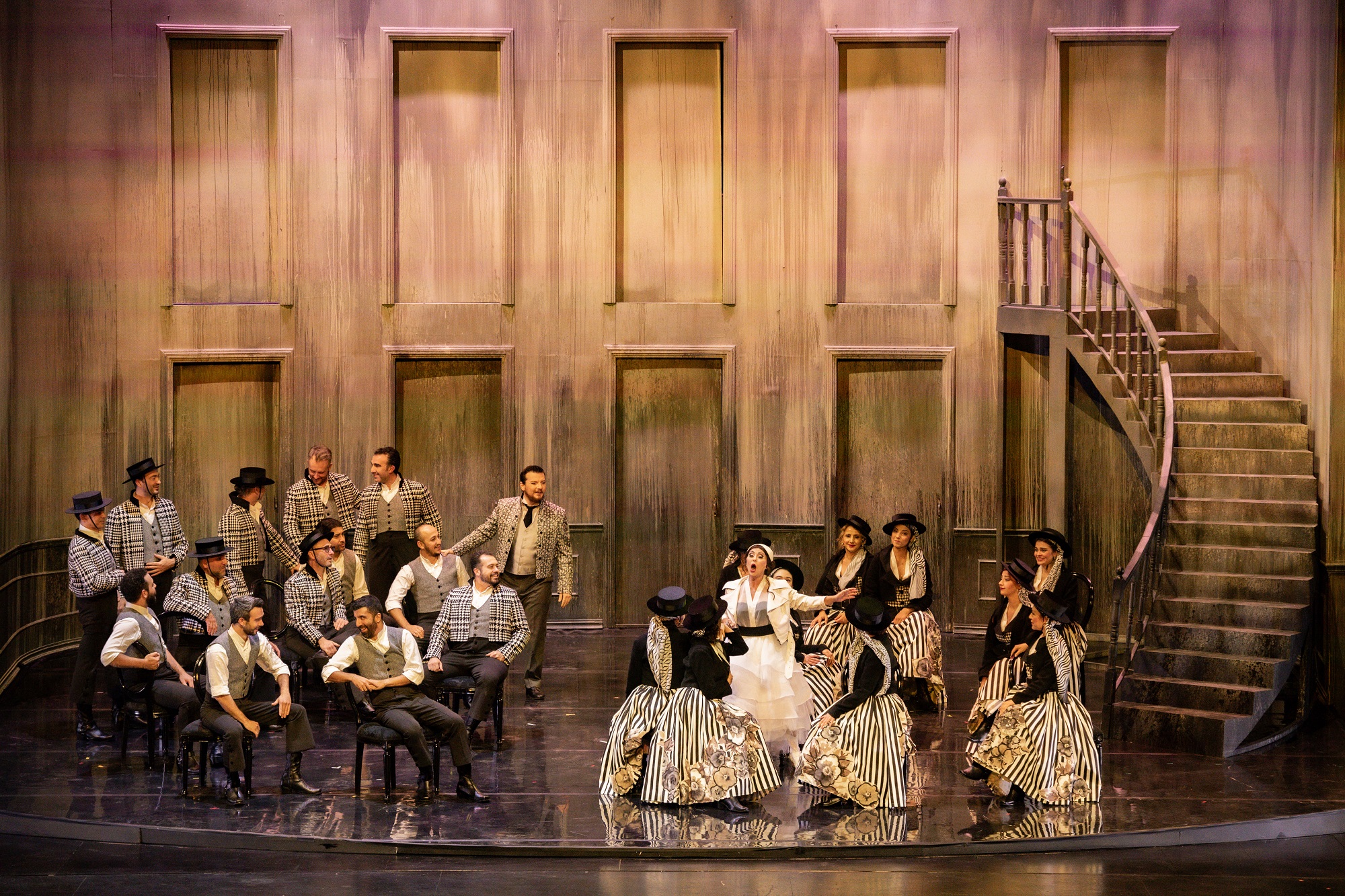 I S T A N B U L M O Z A R T I N D O N G I O V A N N I O P E R A 1141109 338829