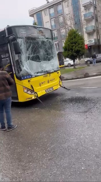 I S T A N B U L S A N C A K T E P E D E 2 I E T T O T O B U S U 1128855 335142-1