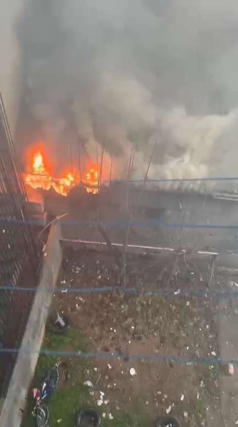 I S T A N B U L S U L T A N B E Y L I’ D E P L A S T I K M A L Z E M E 1095659 325250