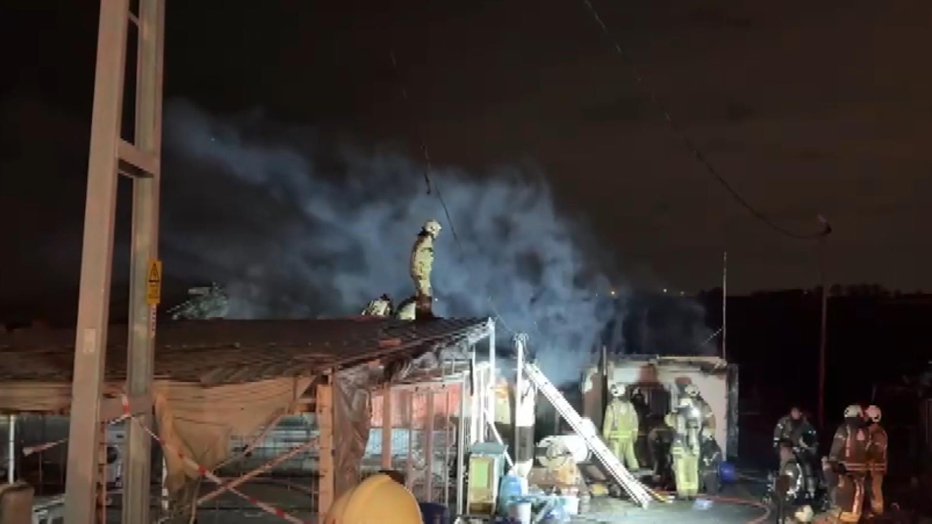 I S T A N B U L S U L T A N G A Z I D E I K I I S Y E R I N D E 1099826 326496