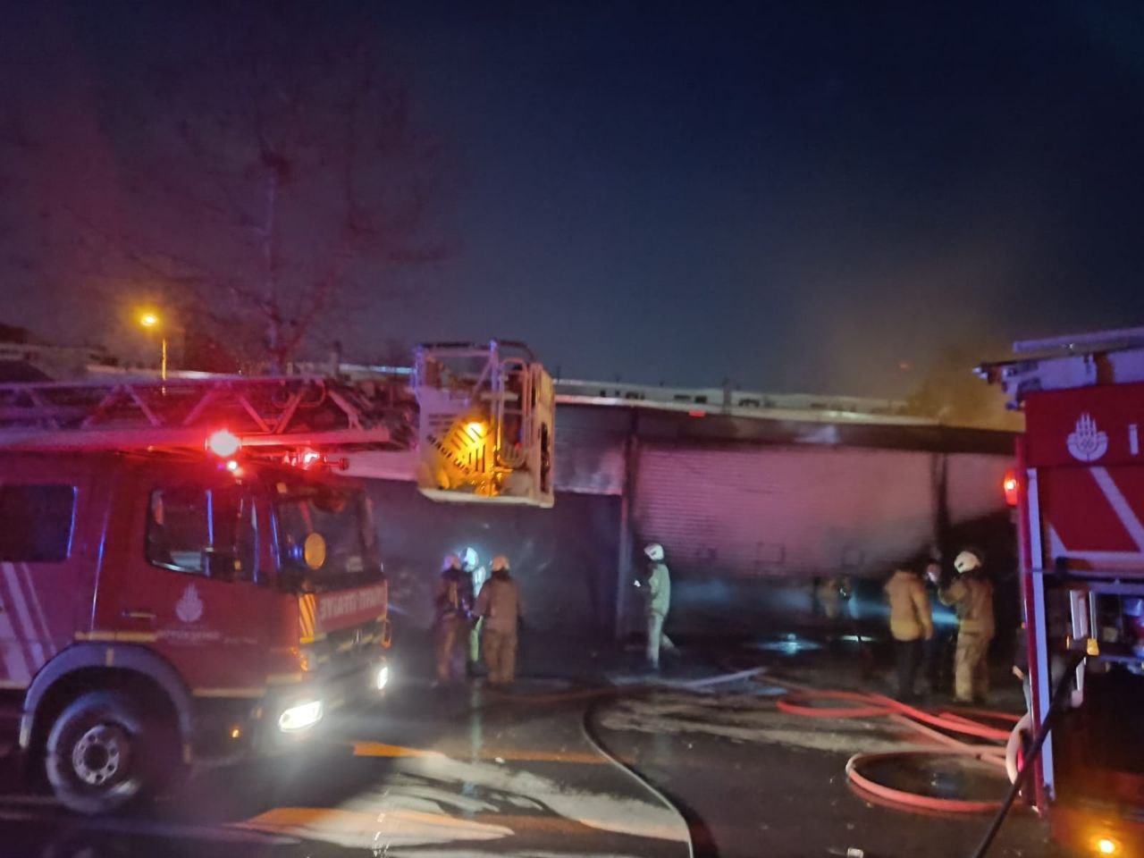 I S T A N B U L S U L T A N G A Z I D E M O B I L Y A C I L A R S I 1108624 329130