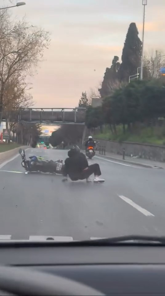 I S T A N B U L U S K U D A R D A T E K T E K E R I L E R L E M E Y 1095402 325158