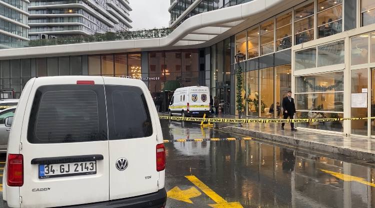 I S T A N B U L Z E Y T I N B U R N U’ N D A S I T E Y E B I R A K I L 1109929 329476