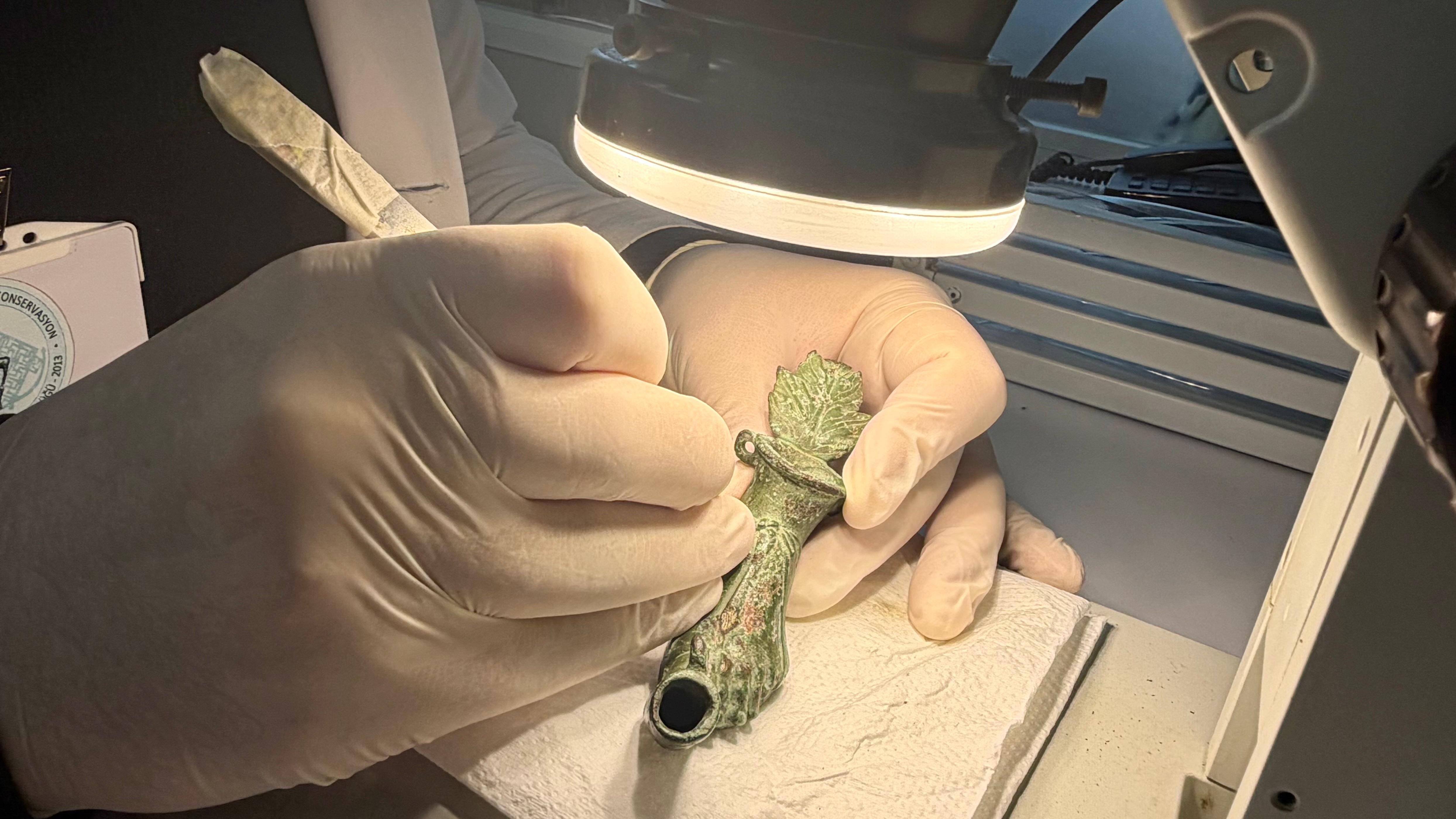 T A R I H I E S E R L E R E H A Y A T V E R I Y O R L A R 1121104 332723