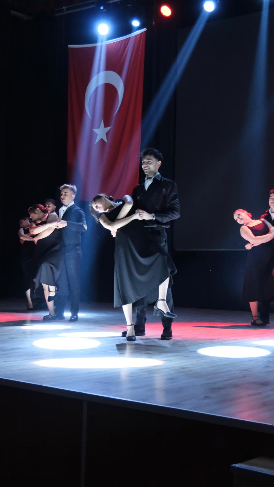 6 N C I A K S E H I R U N I V E R S I T E L I L E R K I S S E N L I G 1145986 340258