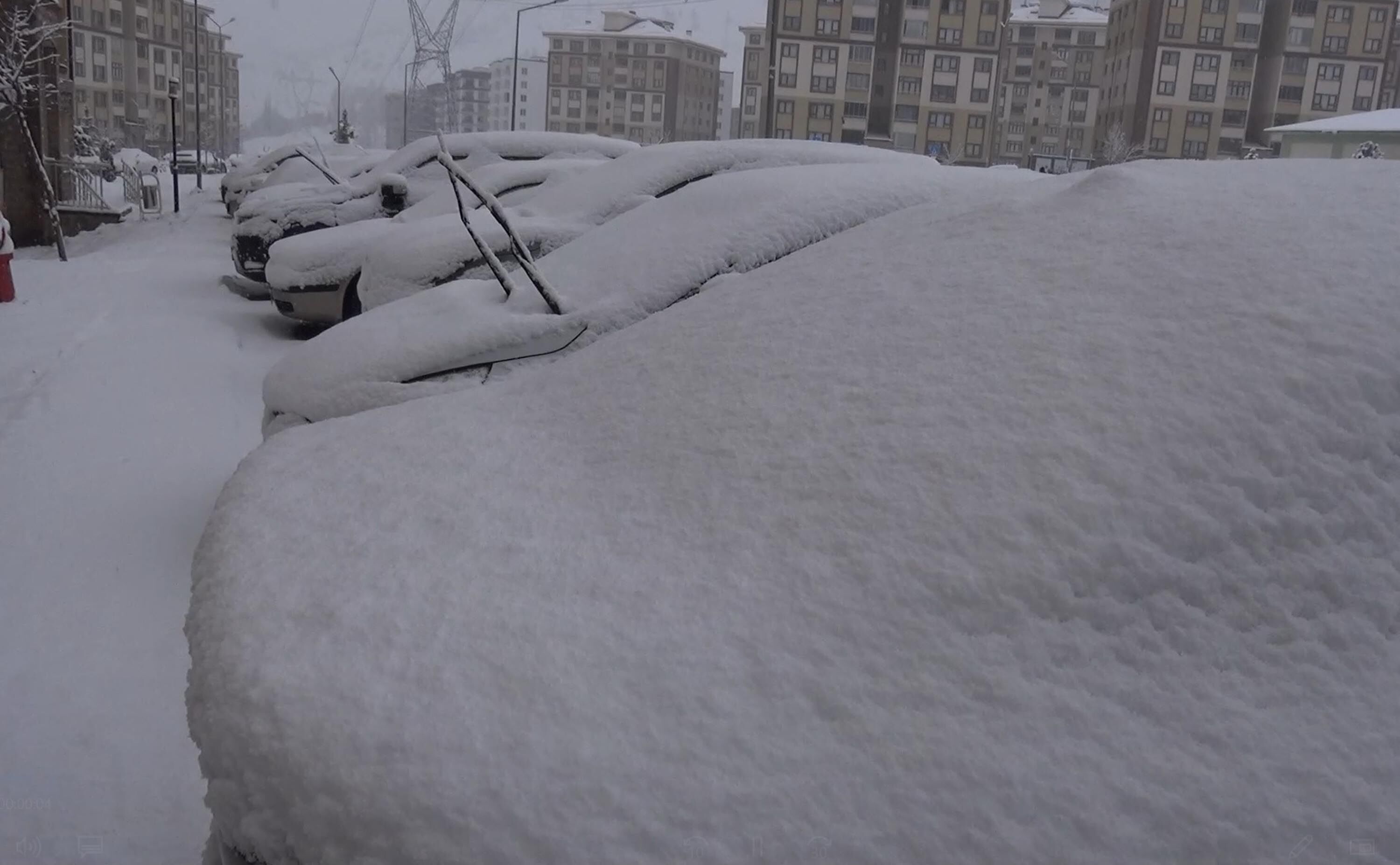 E R Z U R U M K A R A G O M U L D U 2004’ T E N S O N R A K I E 1189875 353557