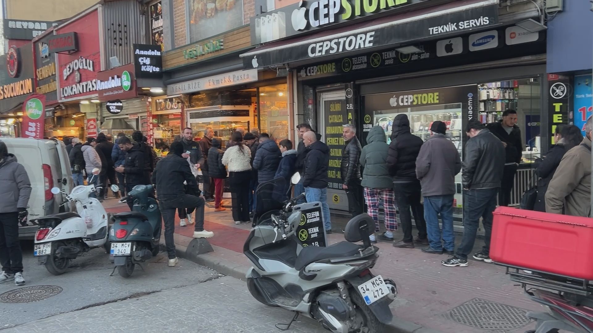 I S T A N B U L B E Y O G L U N D A I L K I F T A R O N C E S I 1177144 349671