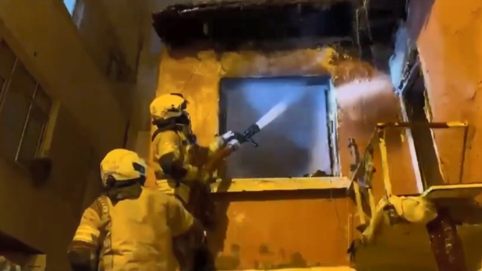 I S T A N B U L F A T I H’ T E 3 K A T L I M E T R U K B I N A D 1187956 353005