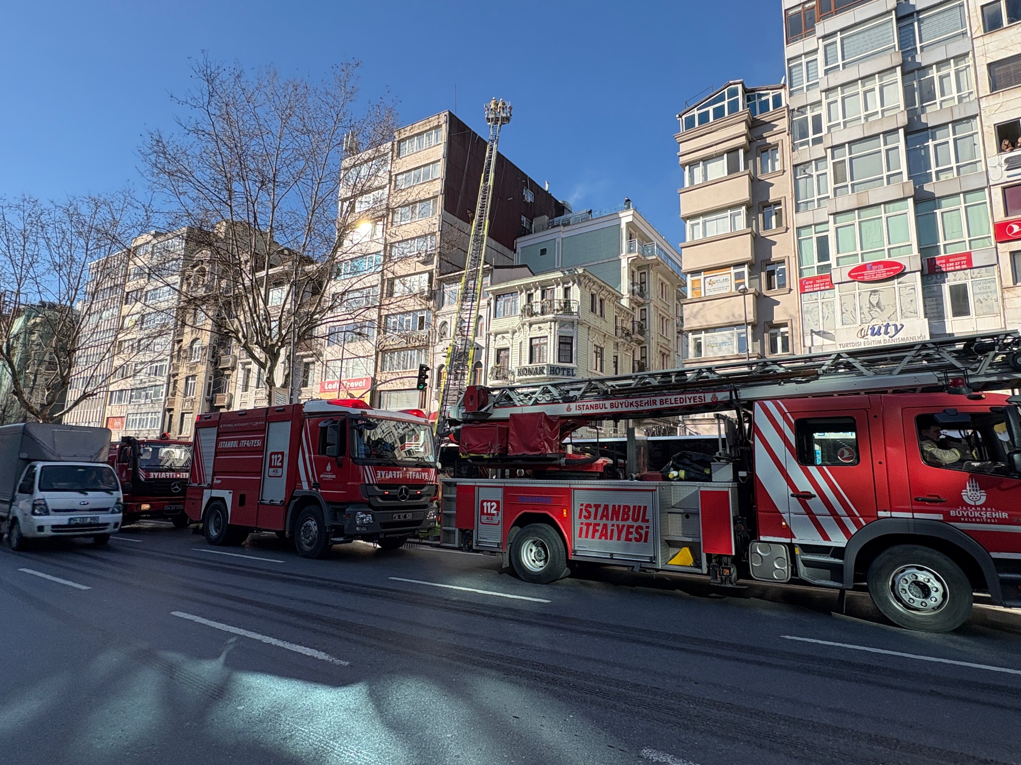 Istanbul Sisli’de Restoranin Bacasinda 1177838 349890 (1)