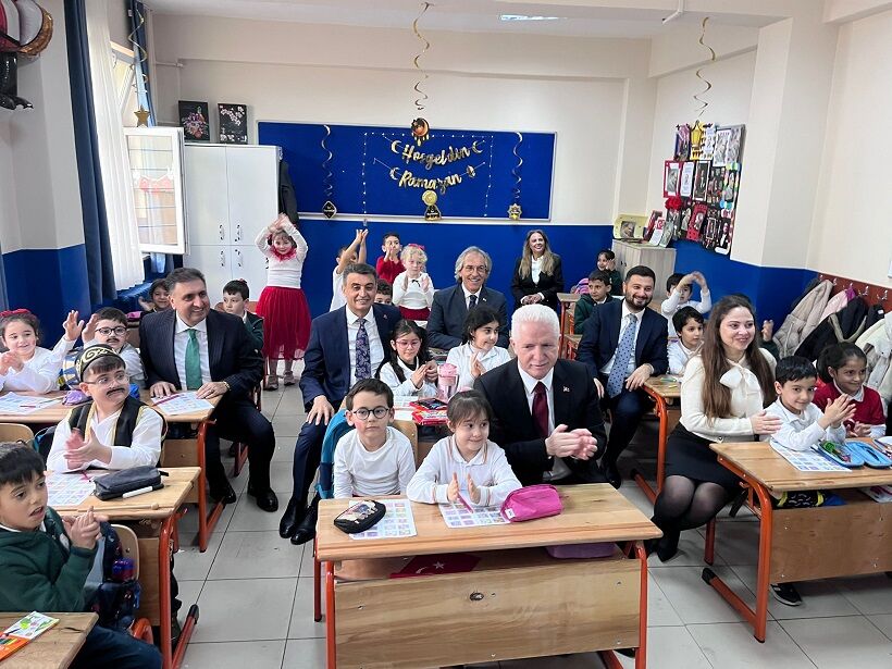 K A G I T H A N E’ D E Y E N I L E N E N O K U L B I N A S I H I Z M E 1184178 351799