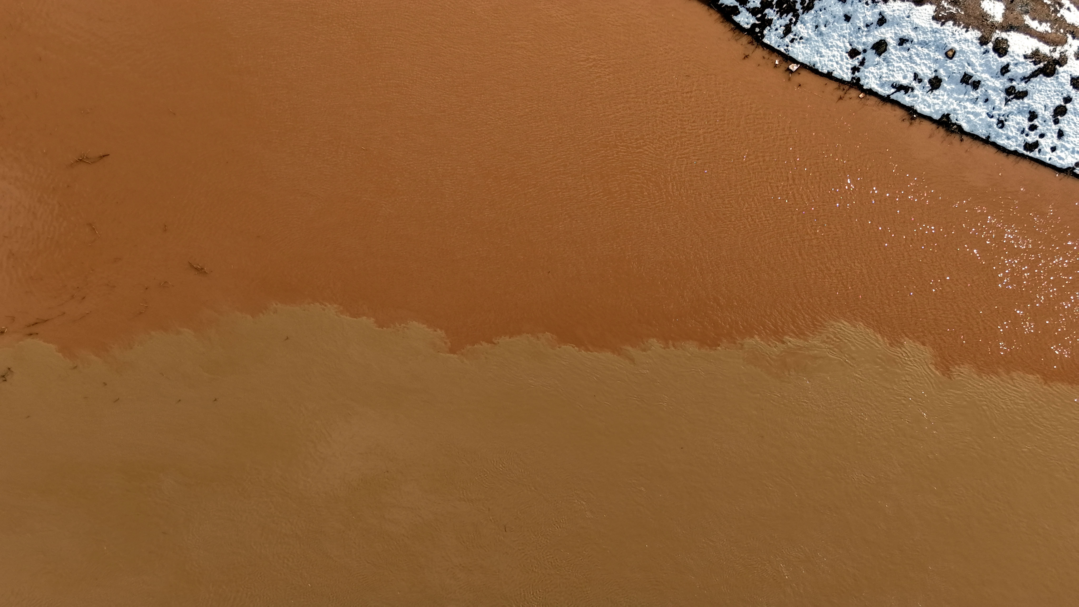 K A R L A R E R K E N E R I D I K I Z I L I R M A K I N H E M R E 1150639 341718