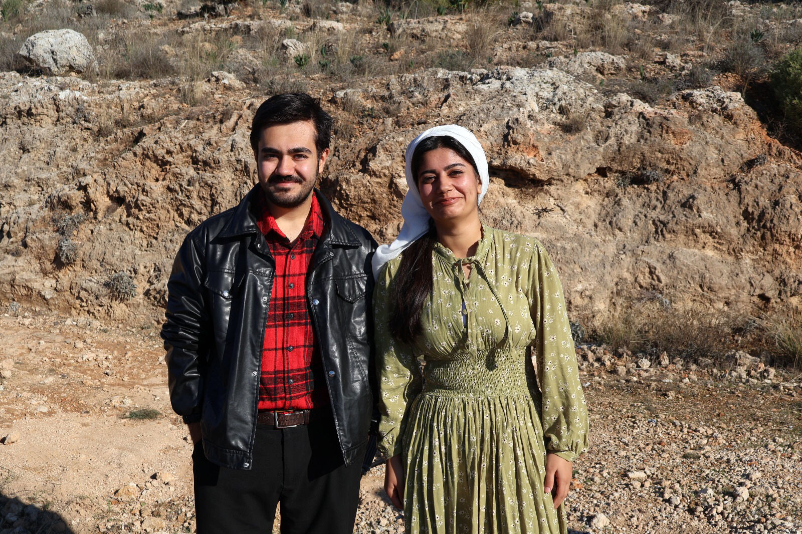 T E O R I D E N P R A T I G E F I L M S A H N E L E R I Y E N I D E N 1190004 353598