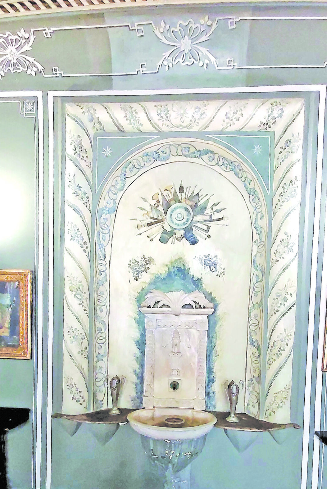 3 Hindiyan Evi Gu╠Êl Suyu Akan C╠Ğes╠Ğme(1)