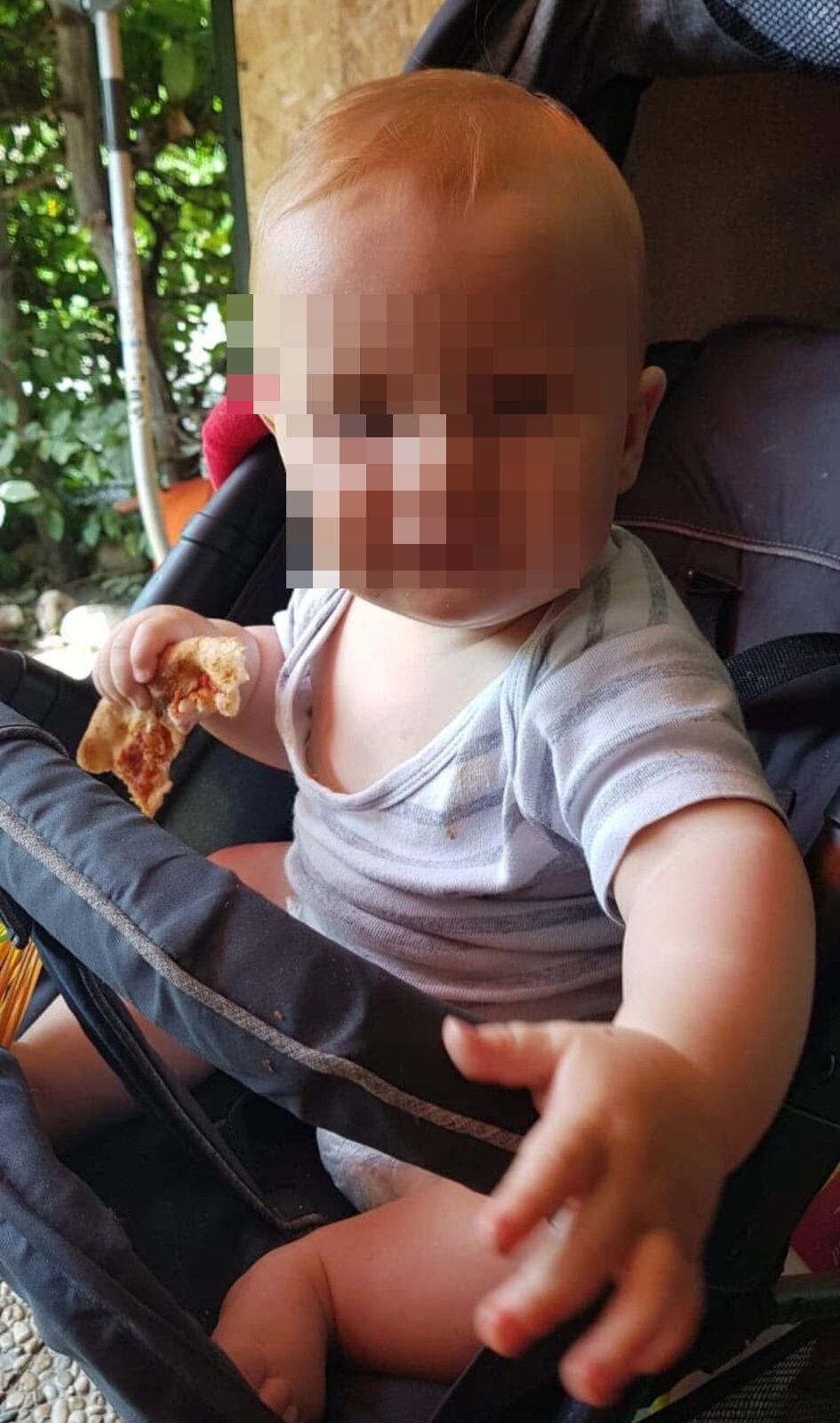 7 Y I L H A R A B E E V D E A L I K O N U L A N C O C U K D N A 1213179 360759