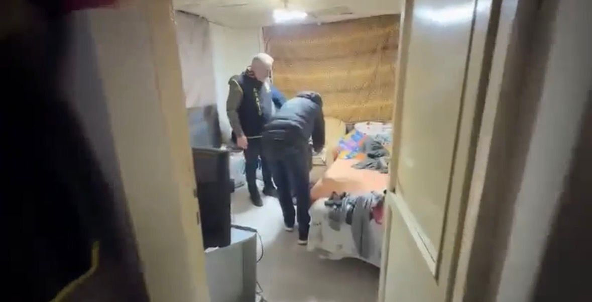 7 Y I L H A R A B E E V D E A L I K O N U L A N C O C U K D N A 1213181 360759