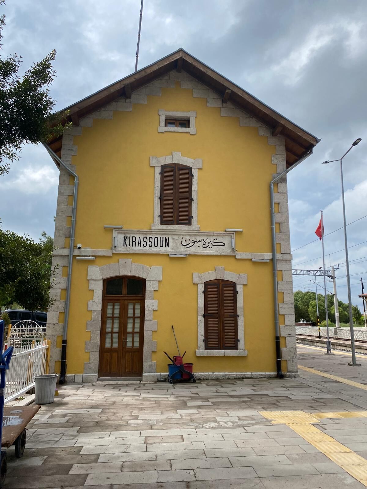 B A K A N U R A L O G L U 60 G A R V E I S T A S Y O N U M U Z U 1191565 354110