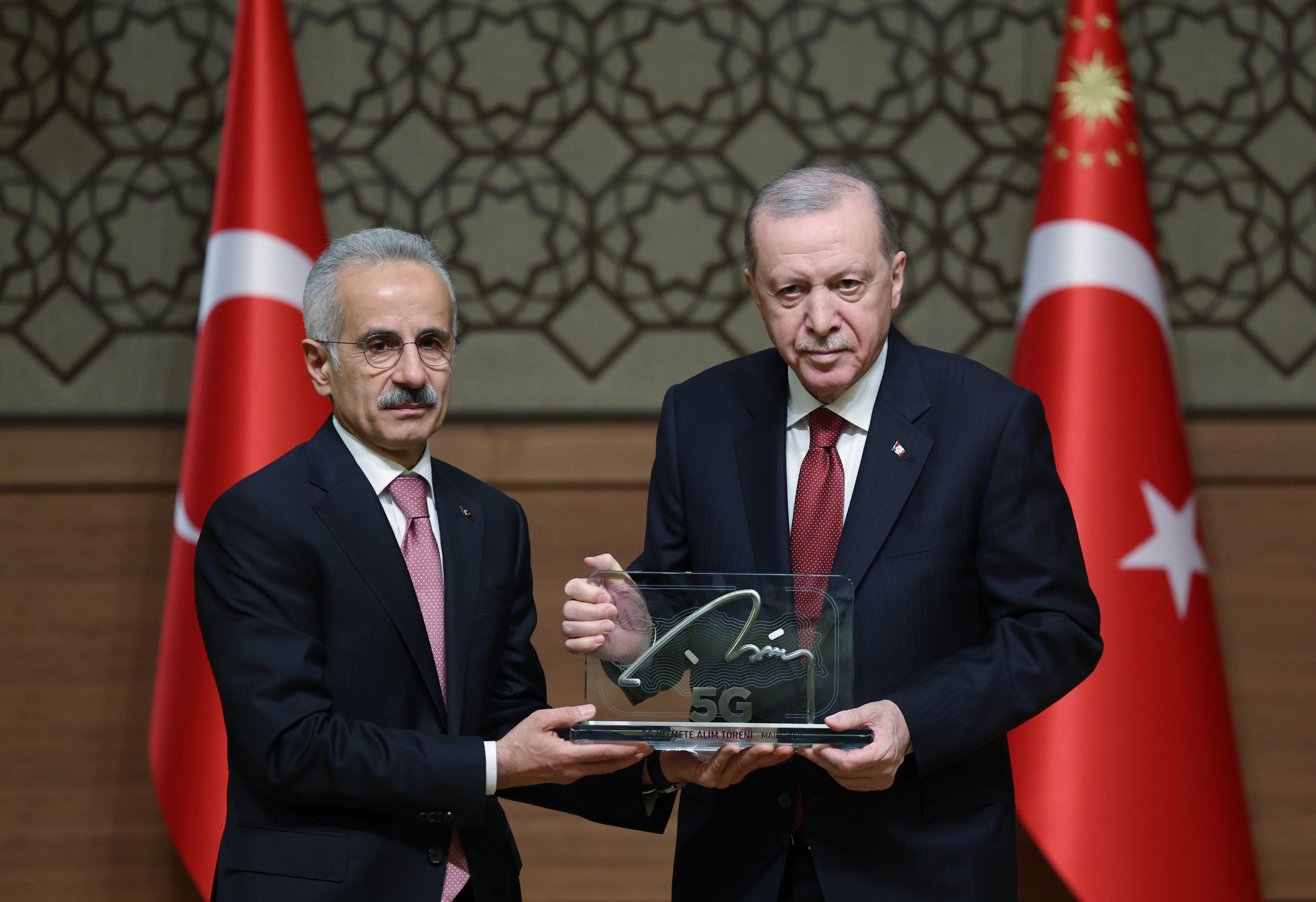 C U M H U R B A S K A N I E R D O G A N 5 G I L E U R E T K E N L I G 1238072 368222