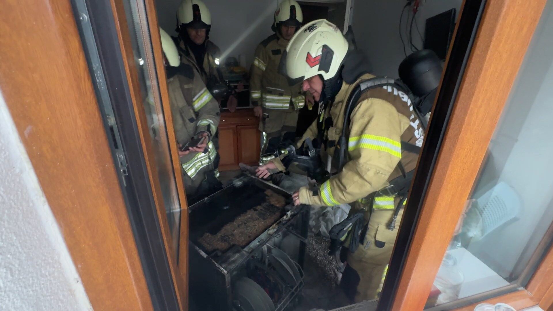 I S T A N B U L A V C I L A R D A B U L A S I K M A K I N E S I 1233087 366716