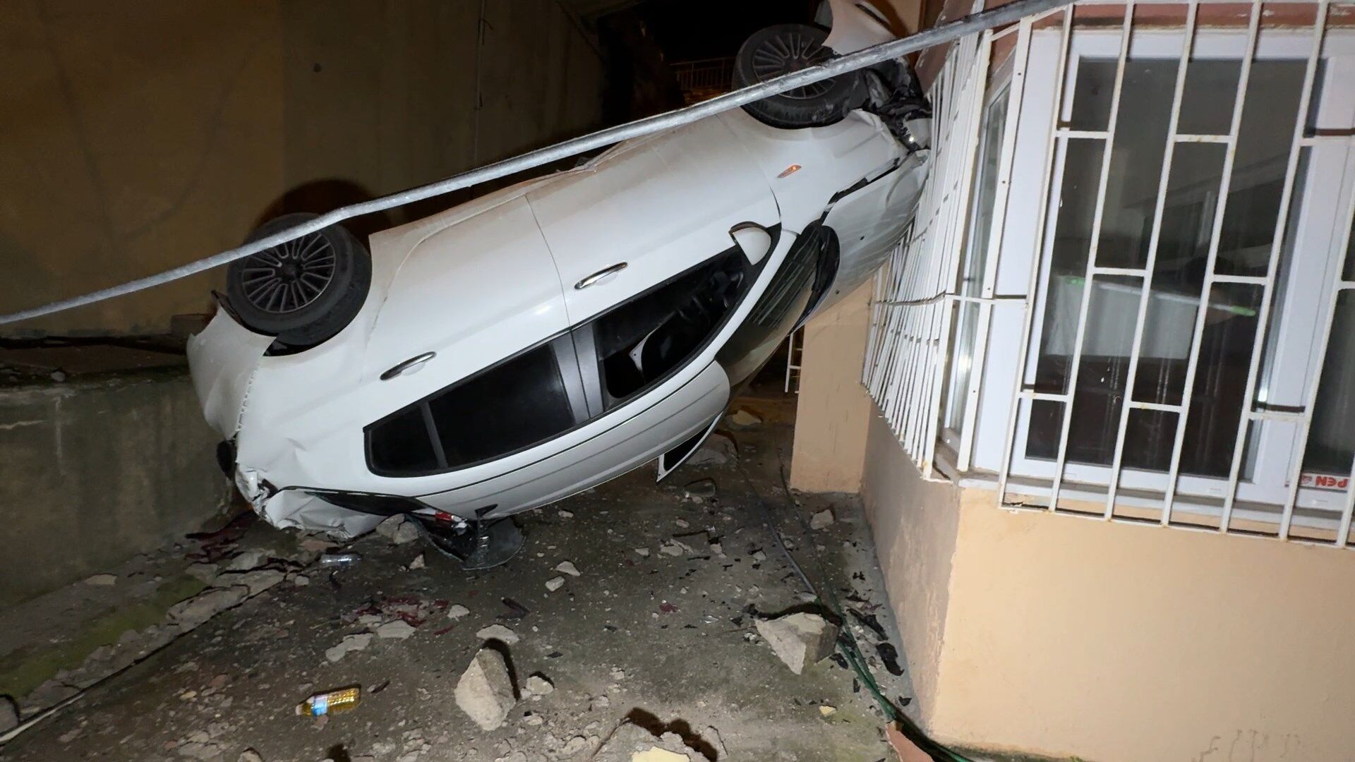 I S T A N B U L A V C I L A R’ D A O T O M O B I L 8 M E T R E Y 1198213 356326