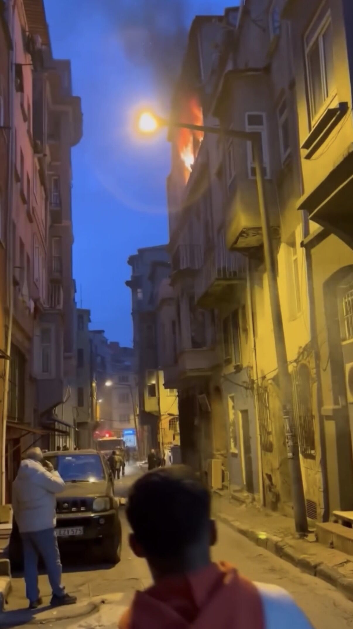 I S T A N B U L B E Y O G L U’ N D A D A I R E A L E V A L E V Y 1213283 360778