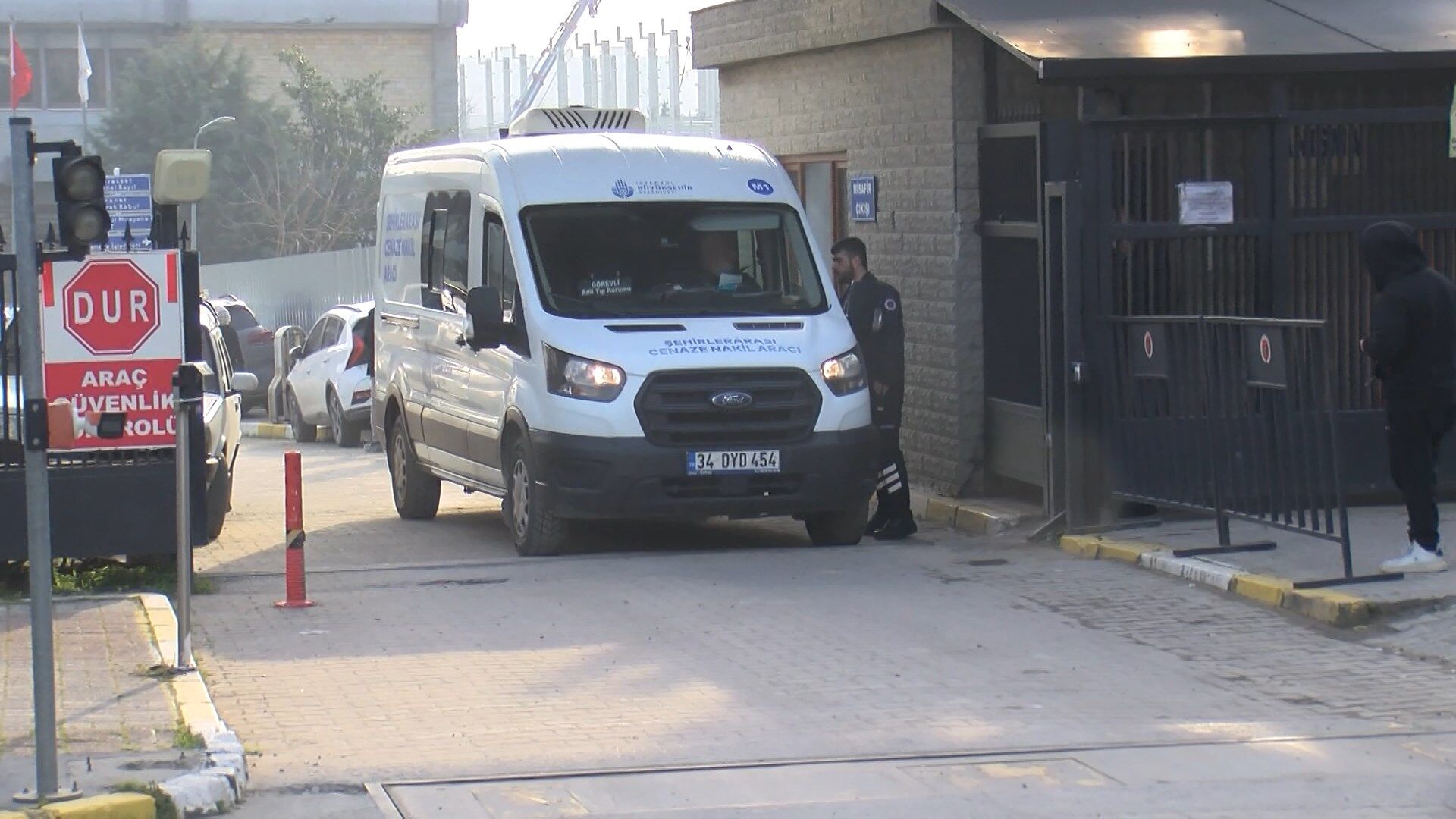 I S T A N B U L C E K M E K O Y D E O K U L D A B I C A K L A N A R A 1193812 354879